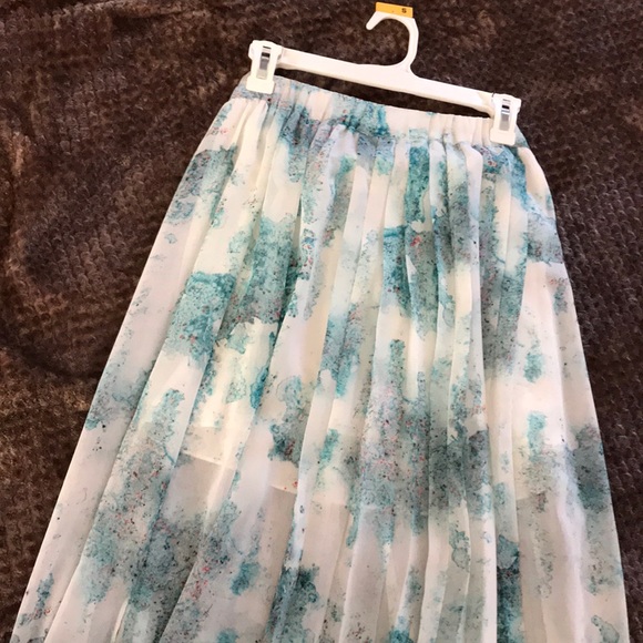 Mossimo Supply Co. Dresses & Skirts - Maxi skirt! Sheer. Adorable